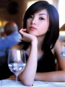 国产精品美女1313www视频,惊艳演绎，视觉盛宴