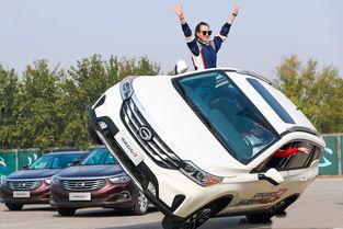 国产小轿车漂移视频大全,激情四溢的赛道对决  第1张